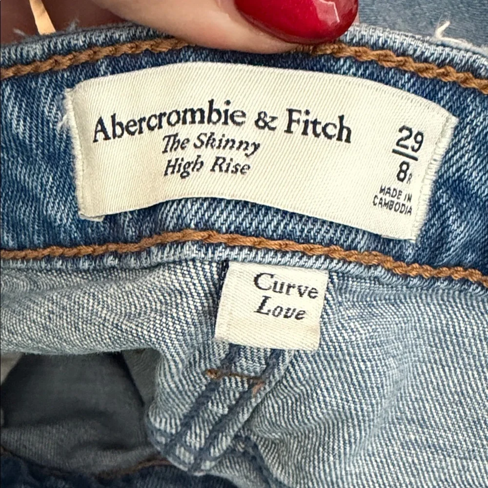 Abercrombie & Fitch Women's Curve Love The Skinny High Rise Blue Jean size 8/29 - Picture 2 of 11